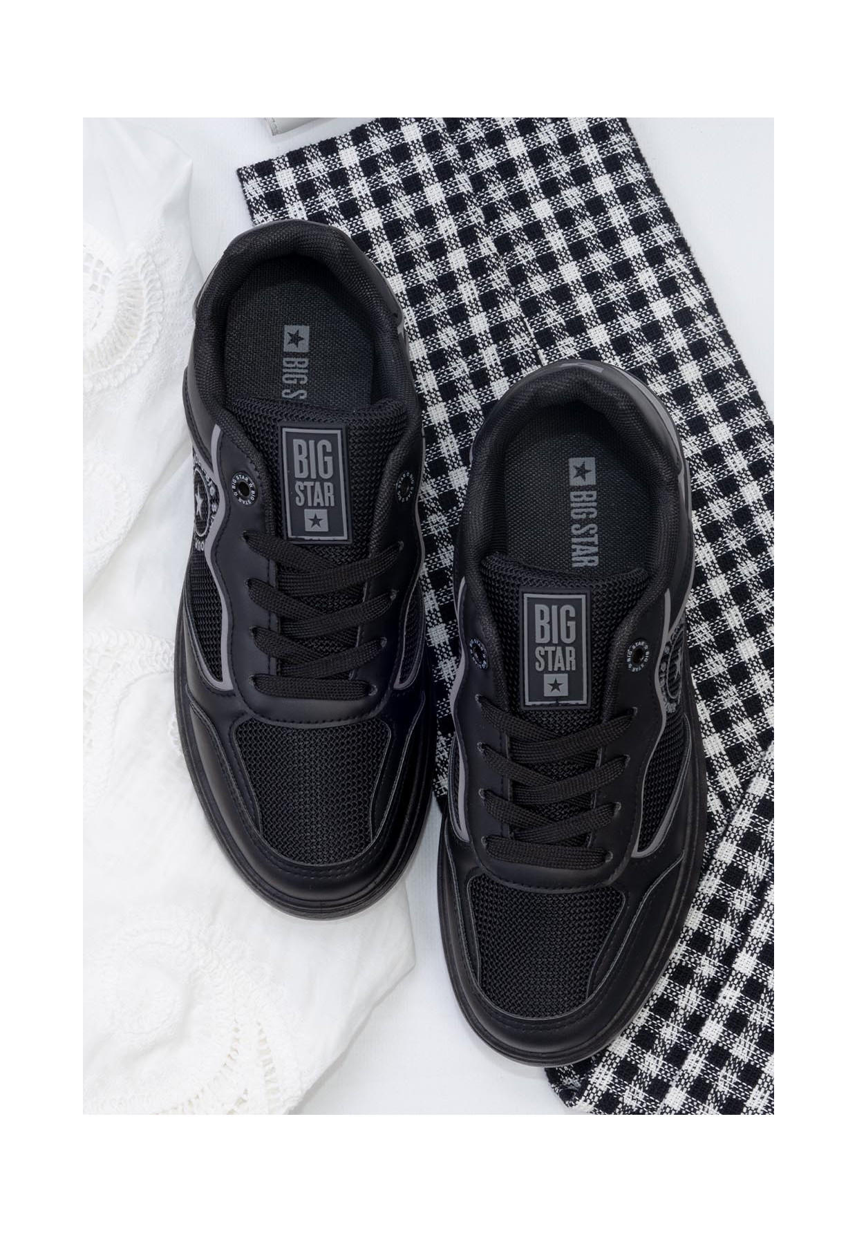 Sneakersy Damskie BIG STAR Czarne z siatką LL274443