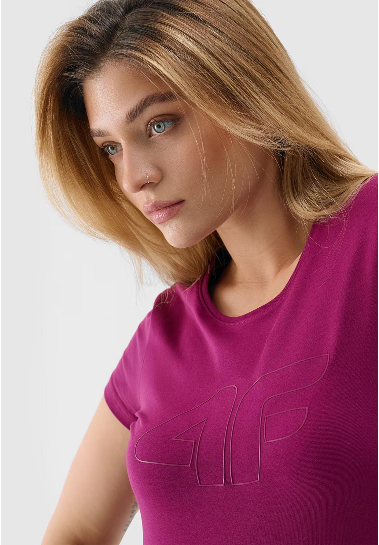 Koszulka Damska 4F Burgundowy T-shirt z Dużym Logiem 4F 4FWSS24TTSHF1163