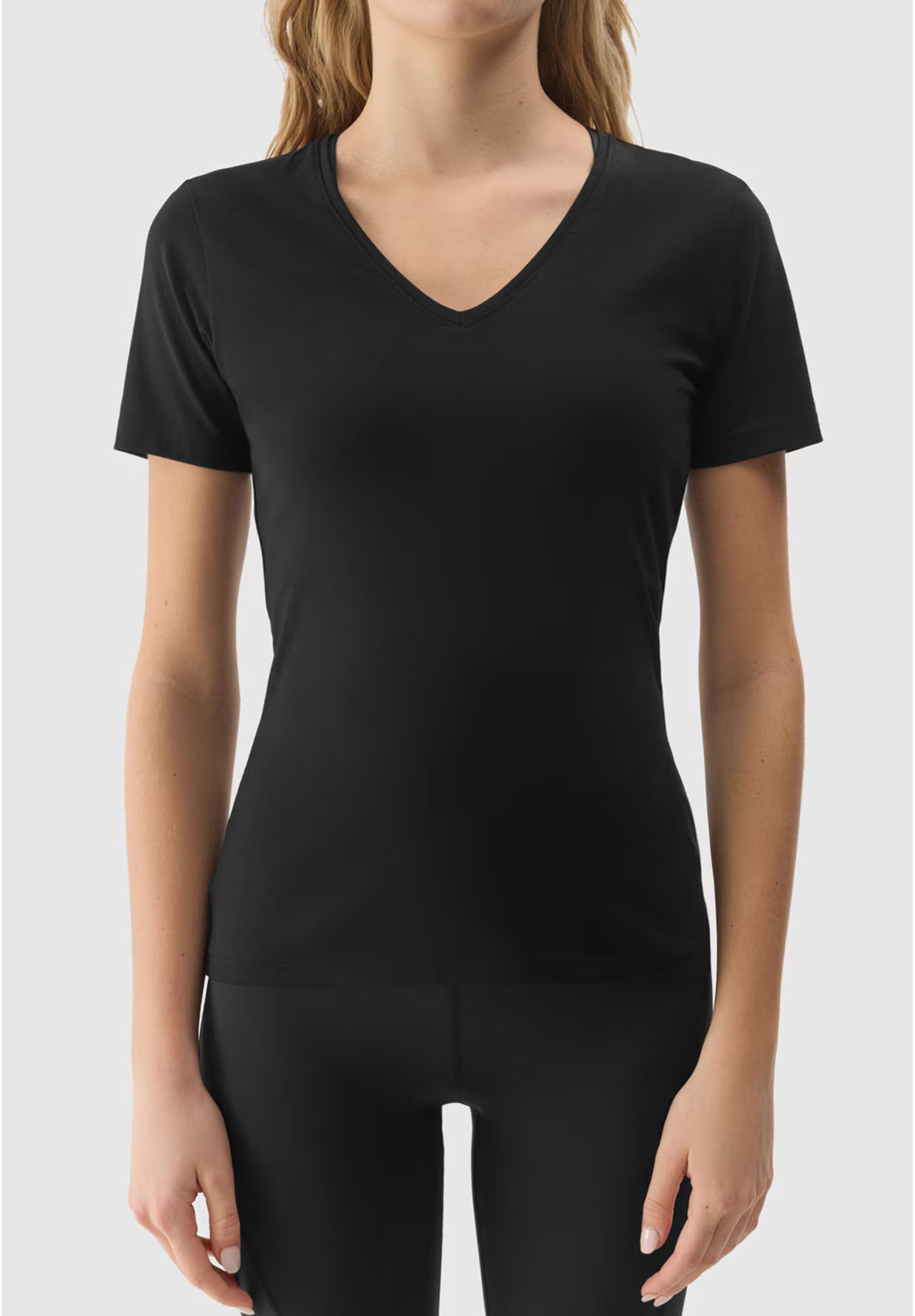 Koszulka Damska 4F Czarny T-shirt Basic 4FWSS24TTSHF1359