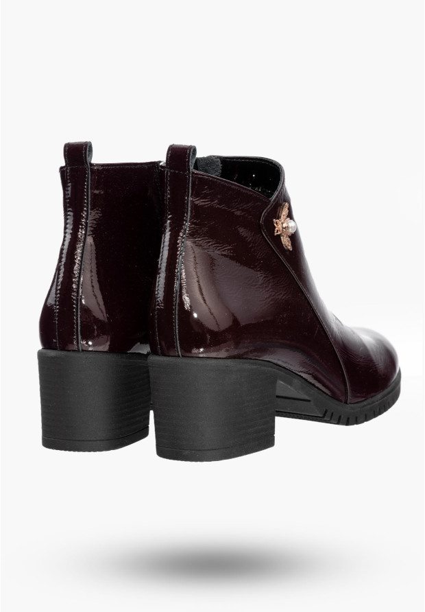 Buty Damskie Botki Bordowe Skórzane Z Ozdobną Aplikacją Na Zimę B-344