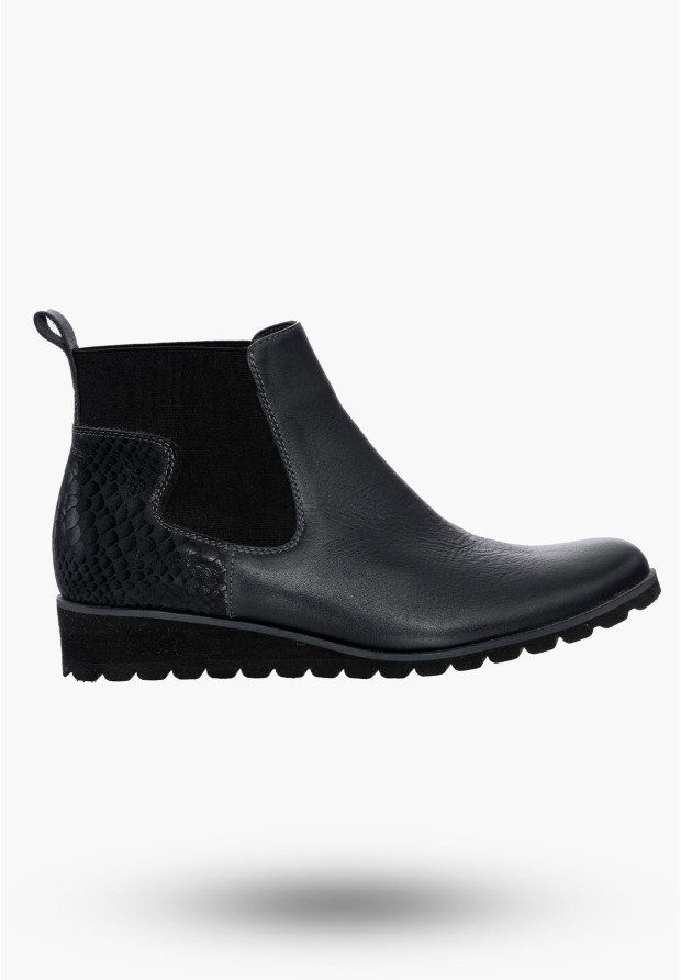 Buty Damskie Botki Granatowe Ze Skóry Naturalnej Na Koturnie Na Zimę 829