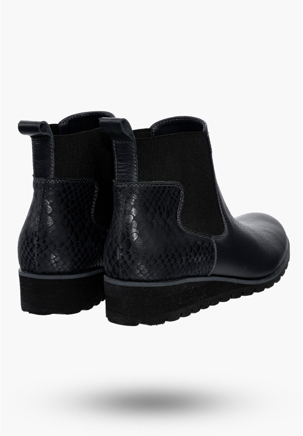 Buty Damskie Botki Granatowe Ze Skóry Naturalnej Na Koturnie Na Zimę 829