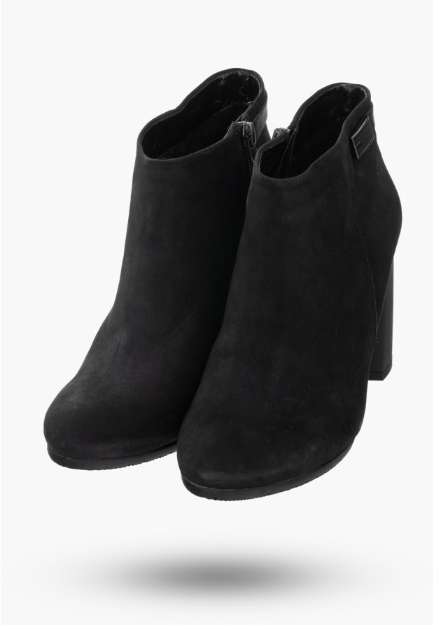 Buty Damskie Botki Czarne Skórzane Na Słupku Na Zimę PN 0-91013-1999