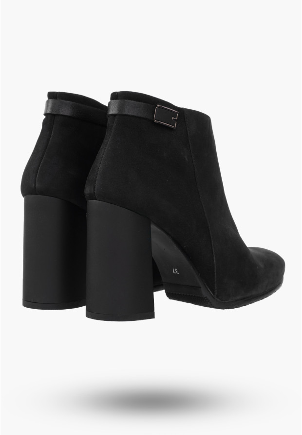 Buty Damskie Botki Czarne Skórzane Na Słupku Na Zimę PN 0-91013-1999