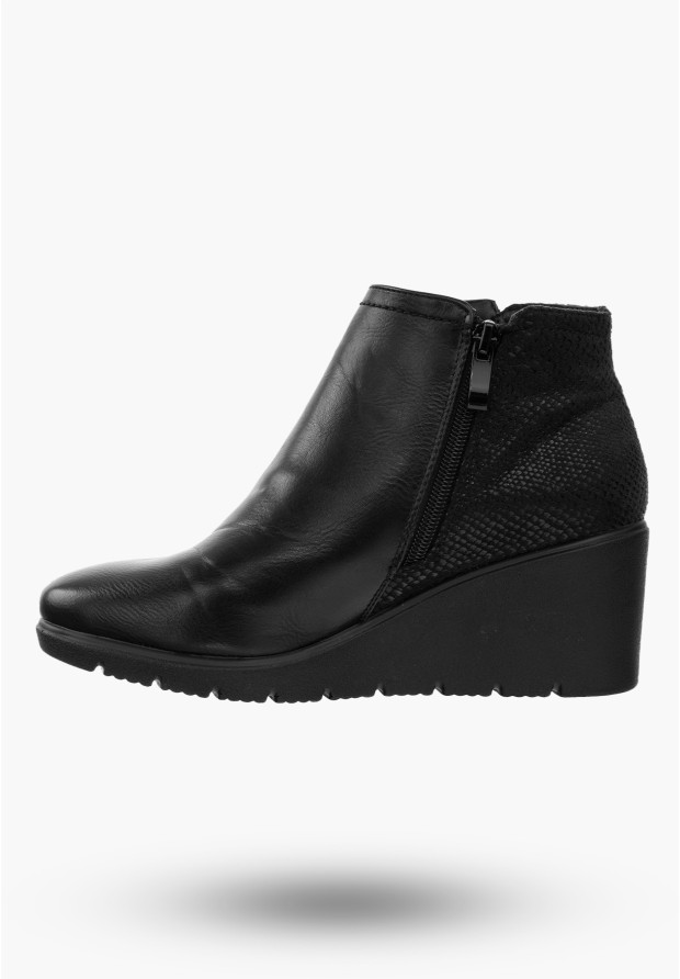 Buty Damskie Botki Ze Skóry Ekologicznej Ocieplane Czarne Na Koturnie Na Zimę MR1598-2