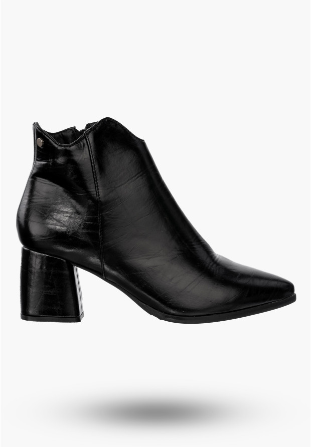 Buty Damskie Botki Ekoskóra Ocieplane Na Klocku Na Zimę Czarne RMR2025-3