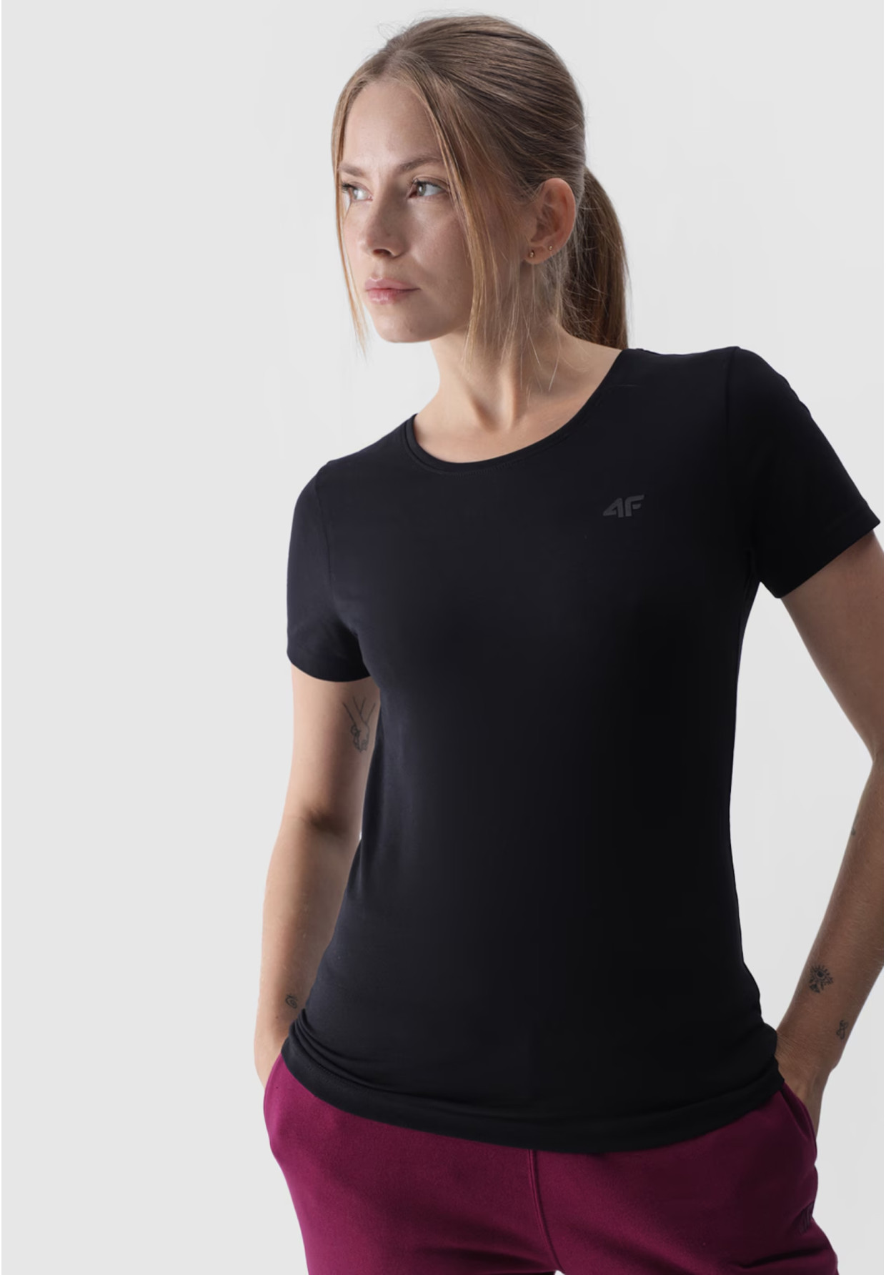 Koszulka Damska 4F T-shirt Basic Czarny 4FWMM00TTSHF1845