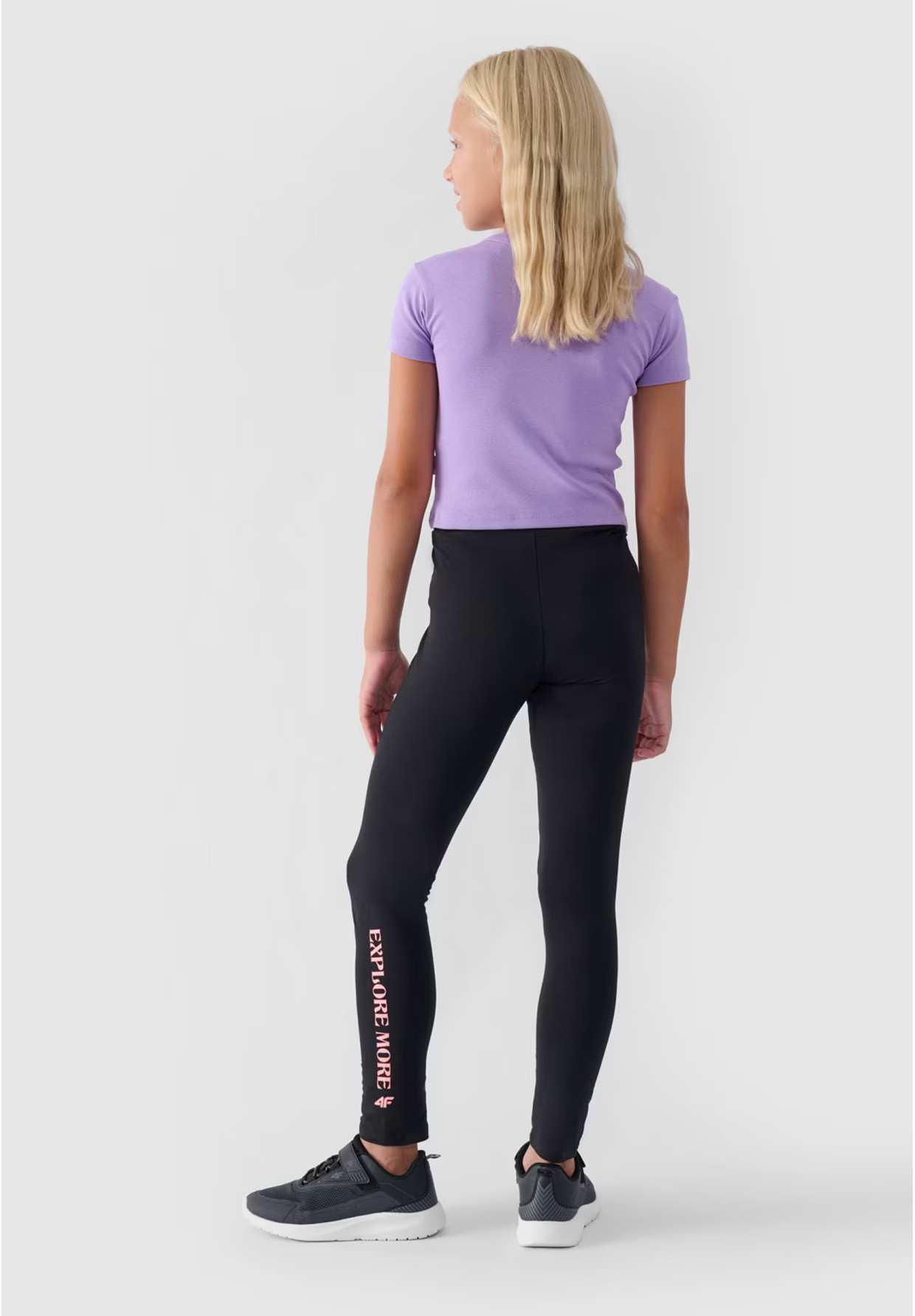 Legginsy Dziewczęce Spodnie 4F Dzianinowe Czarne 4FJWAW24TTIGF172