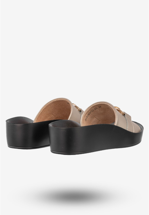 Klapki Damskie Skórzane Buty Eleganckie Filippo Złote DK3590/22