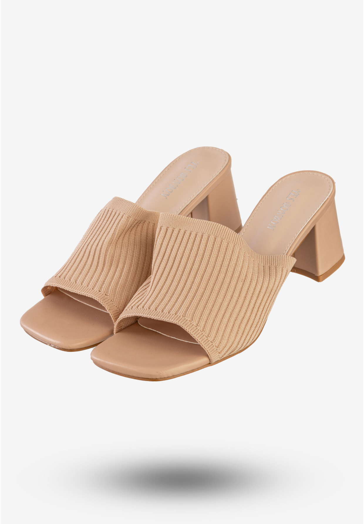 Klapki Damskie Na Klocku Buty Eleganckie Yes Bonbon Beżowe TH-64