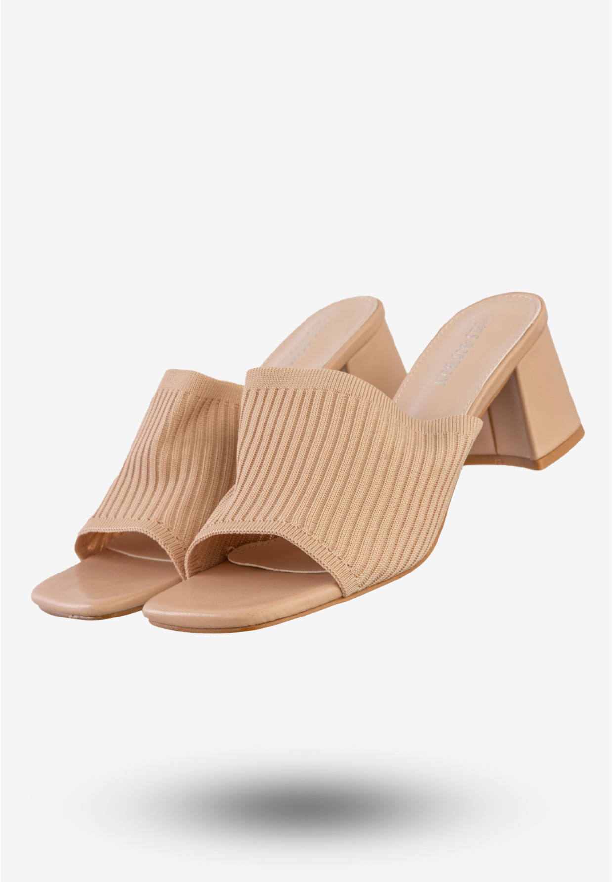 Klapki Damskie Na Klocku Buty Eleganckie Yes Bonbon Beżowe TH-64