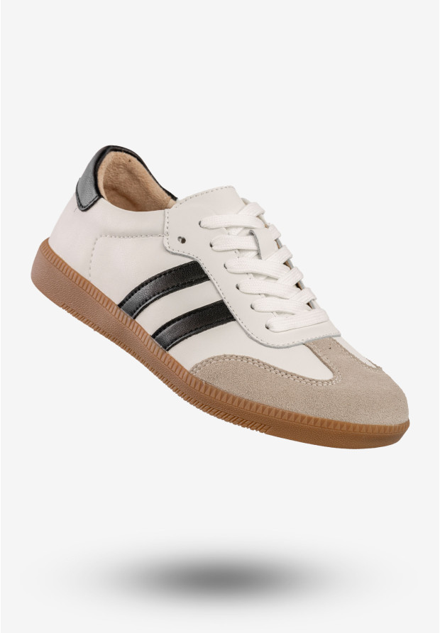 Białe sneakersy damskie Filippo DP6741/25WH z czarnymi paskami
