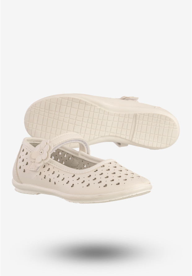 Baleriny Dziecięce Ekoskóra Eleganckie Buty W Serduszka Białe Apawwa A03