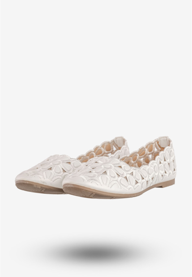 Baleriny Dziewczęce Ekoskóra Buty Wsuwane Eleganckie Białe Potocki 23-23012WH3
