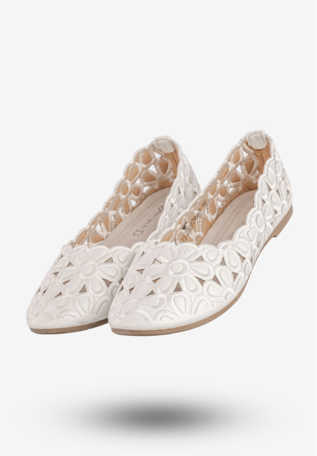 Baleriny Dziewczęce Ekoskóra Buty Wsuwane Eleganckie Białe Potocki 23-23012WH3
