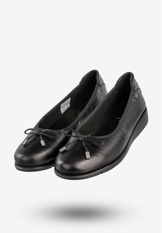 Baleriny Damskie Skórzane Półbuty Z Kokardką Czarne Maciejka P6504-01/00-1