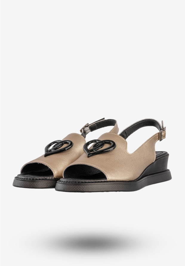 Sandały Damskie Skórzane Buty Na Koturnie Złote Filippo DS6069/24GO