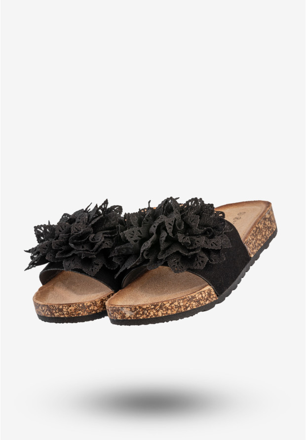 Klapki Damskie Buty Eleganckie Z Kwiatkiem Czarne Potocki 25-17301BK