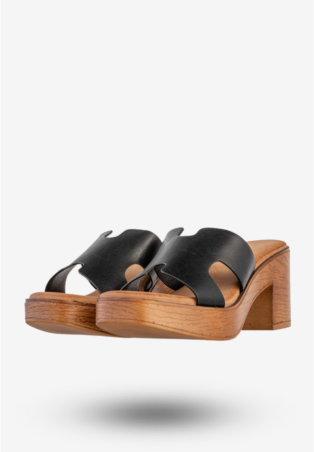 Klapki Damskie Ekoskóra Buty Na Klocku Czarne Potocki 25-21355BK