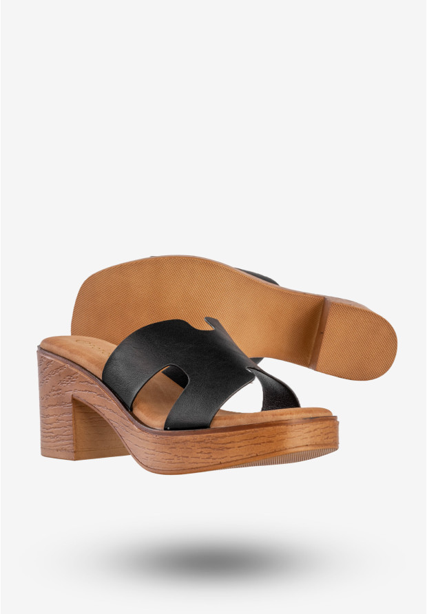 Klapki Damskie Ekoskóra Buty Na Klocku Czarne Potocki 25-21355BK