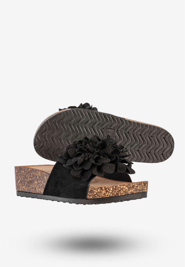 Klapki Damskie Buty Eleganckie Z Kwiatkiem Na Platformie Czarne Potocki 25-17300BK