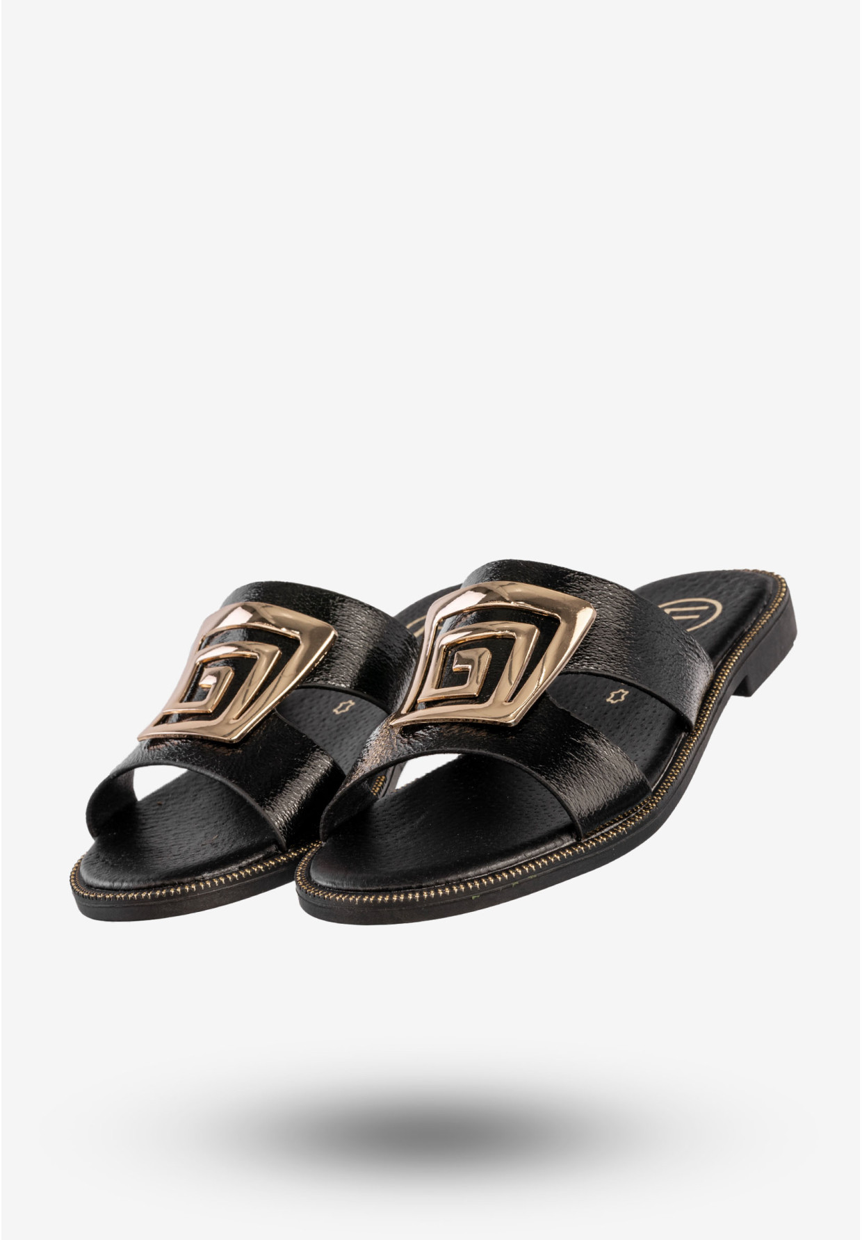 Klapki Damskie Ekoskóra Buty Eleganckie Płaski Obcas Czarne Filippo DK3703/25BK