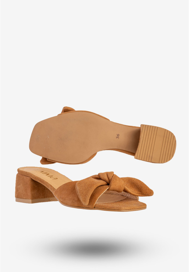 Klapki Damskie Skórzane Z Kokardą Buty Na Klocku Camel EMMA 8391