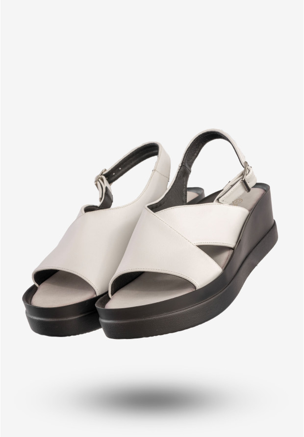 Sandały Damskie Ekoskóra Na Platformie Modne Buty Białe Potocki 23-21003WH