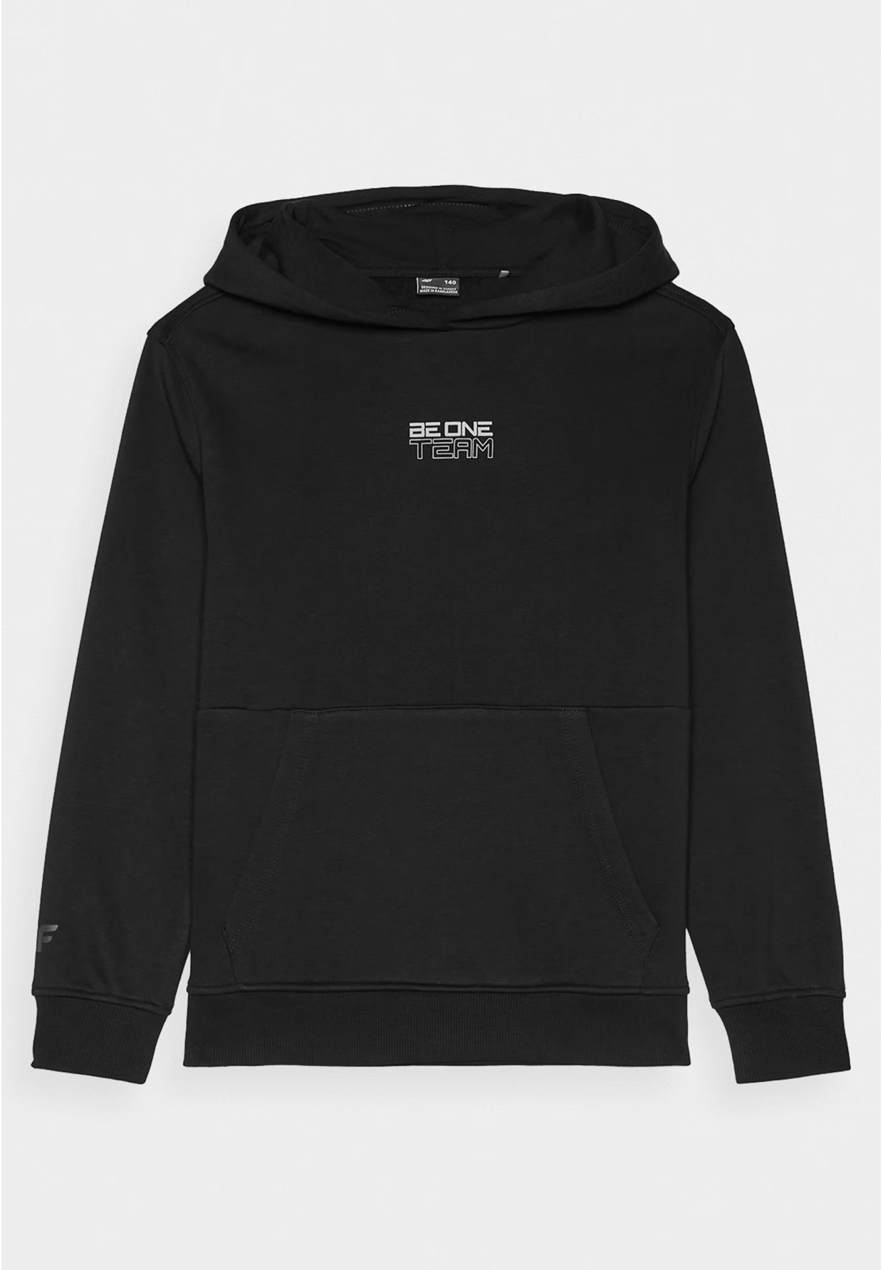 Bluza Chłopięca 4F Z Kapturem Z Nadrukiem Czarna 4FJRAW24TSWSM1827
