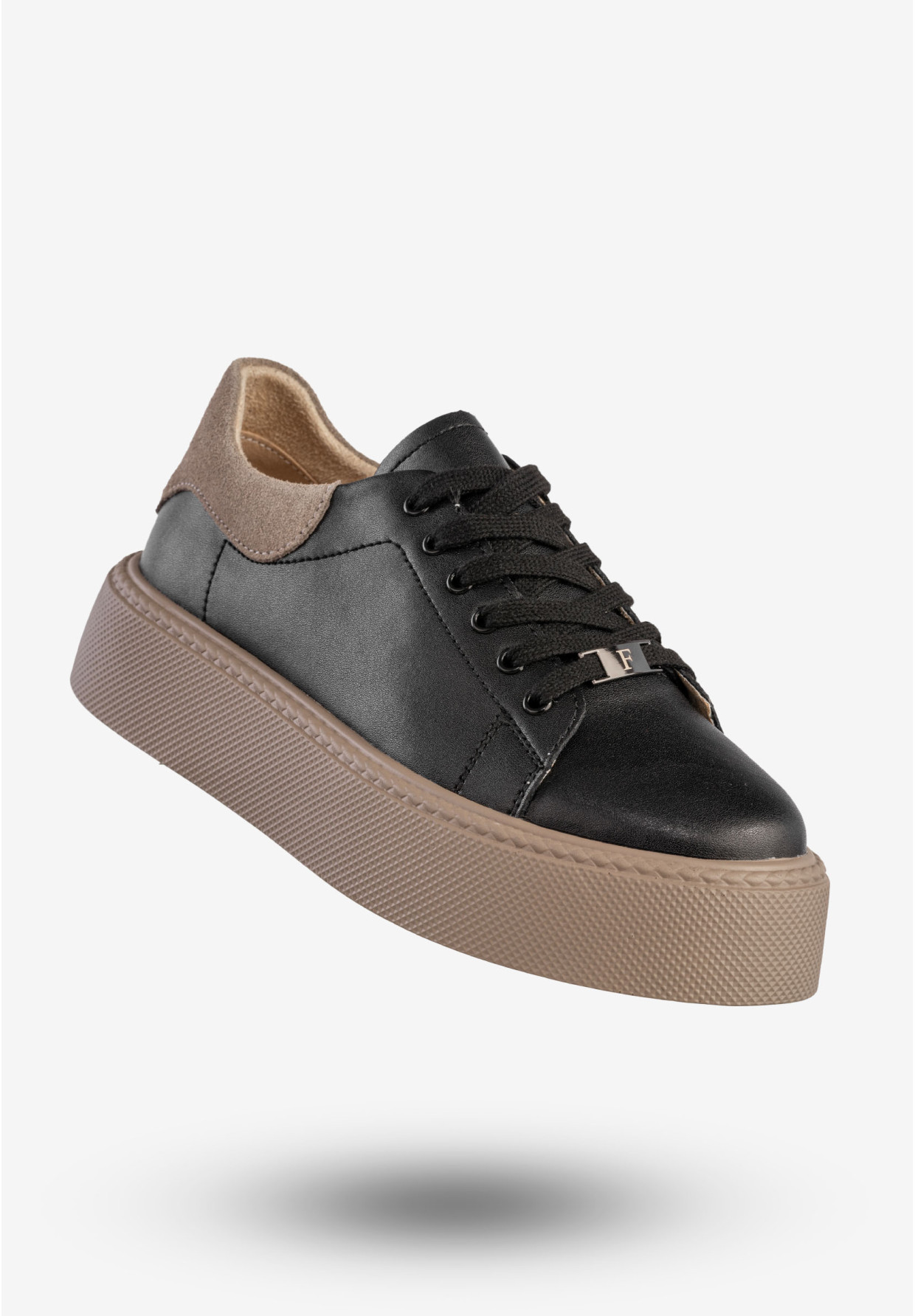 Sneakersy Damskie Skórzane Buty Na Platformie Półbuty Czarne Filippo DP6119/25BK BE