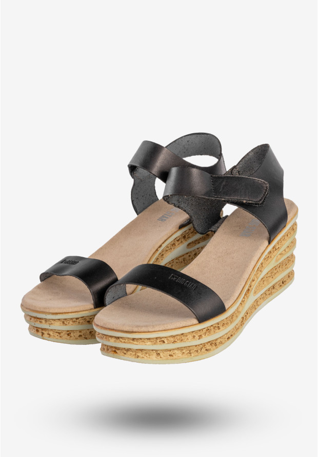 Sandały Damskie BIG STAR Skórzane Buty Na Koturnie Czarne DD274A060