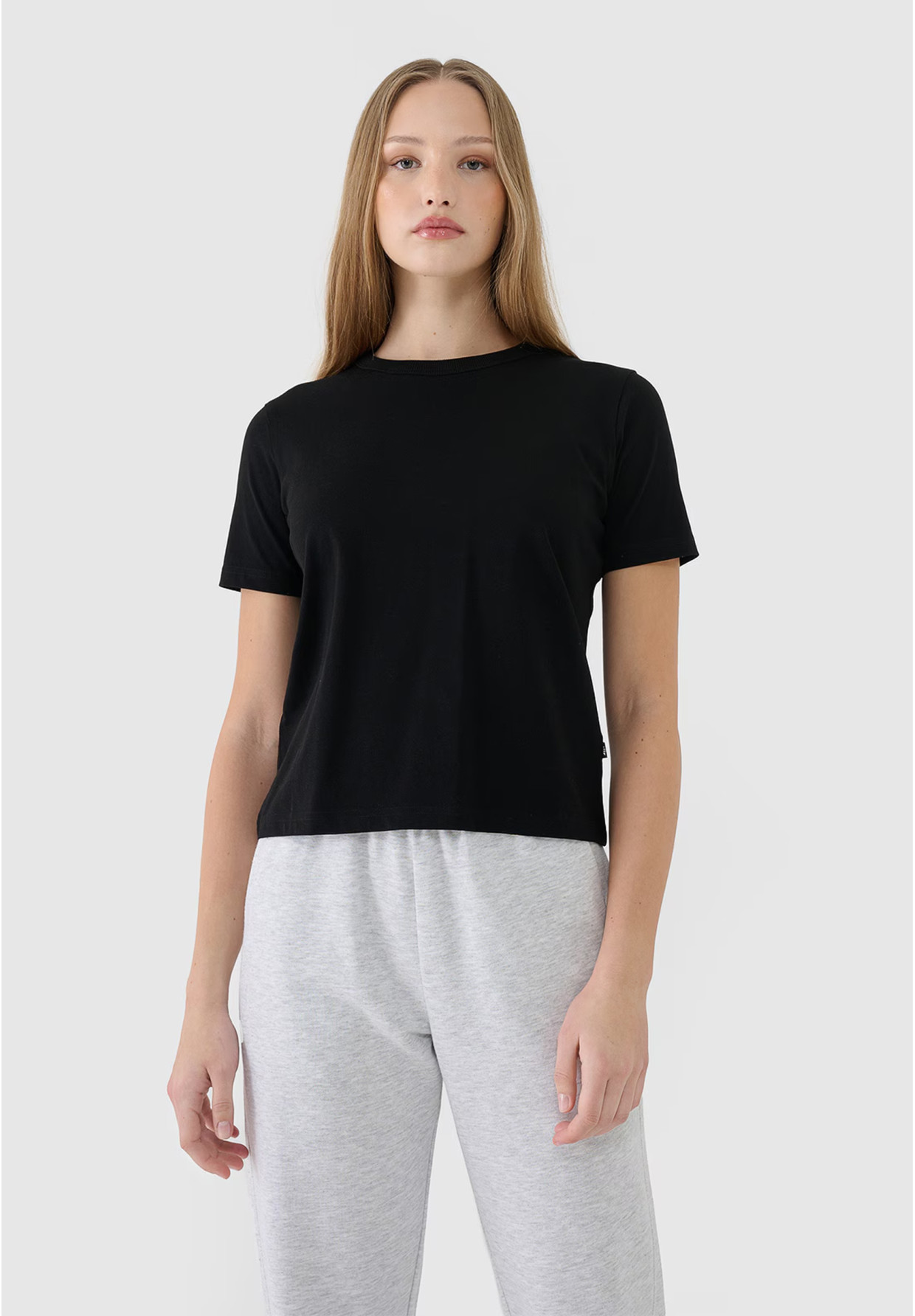Koszulka Damska 4F T-shirt Regular Basic Czarna 4FWSS25TTSHF1991