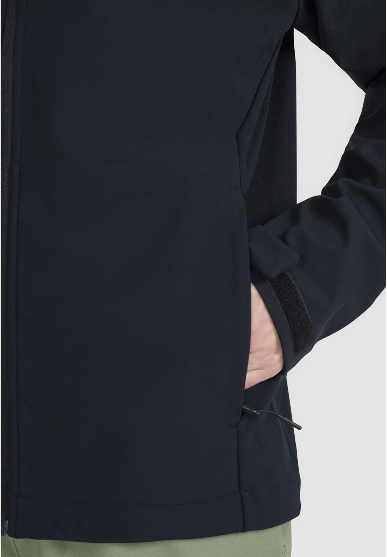 Kurtka Męska 4F Softshell Wiatroodporna Z Kapturem Czarna 4FWSS25TSOFM324