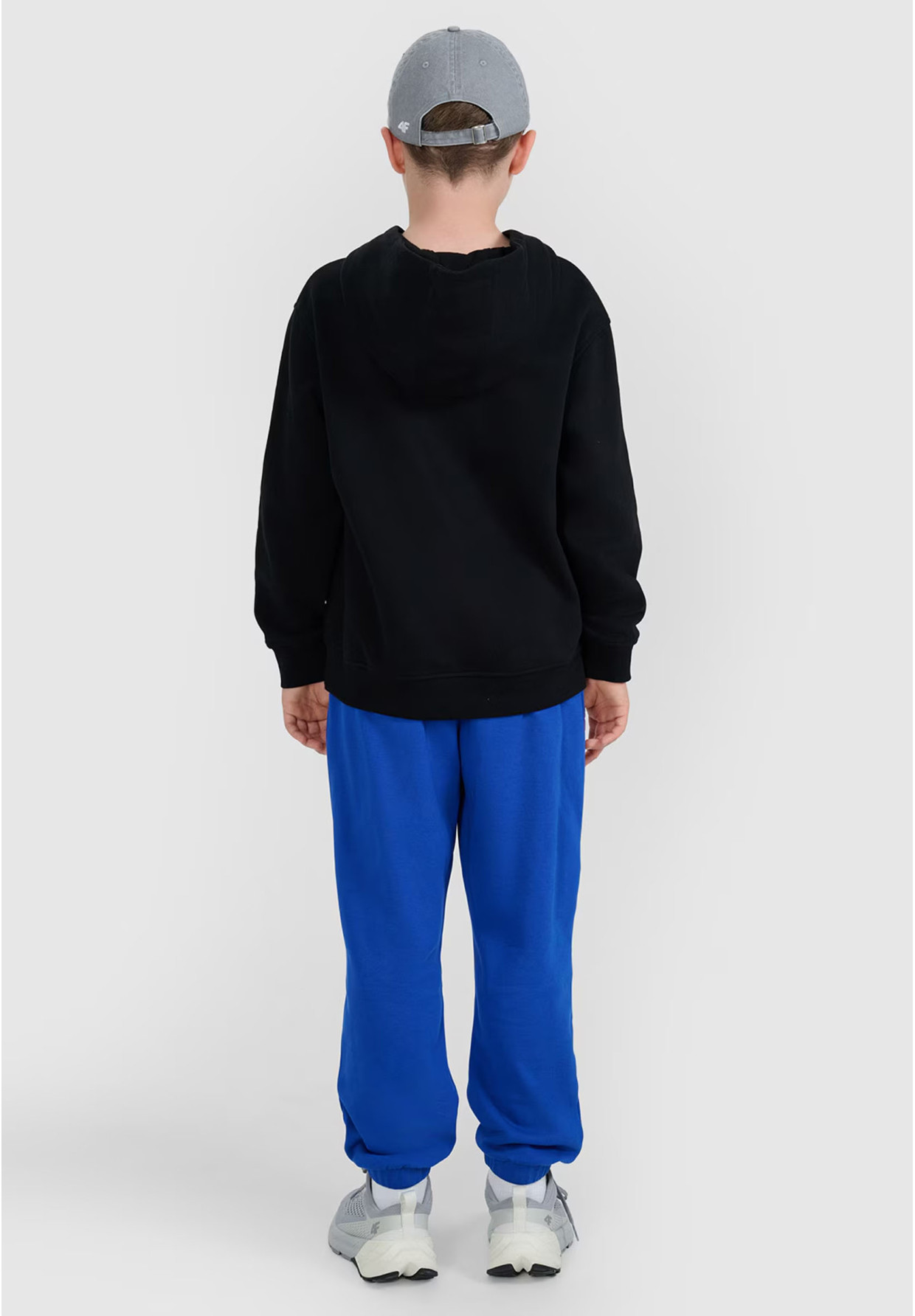 Bluza Chłopięca 4F Czarna Z Kapturem OVERSIZE 4FJWMM00TSWSM1860