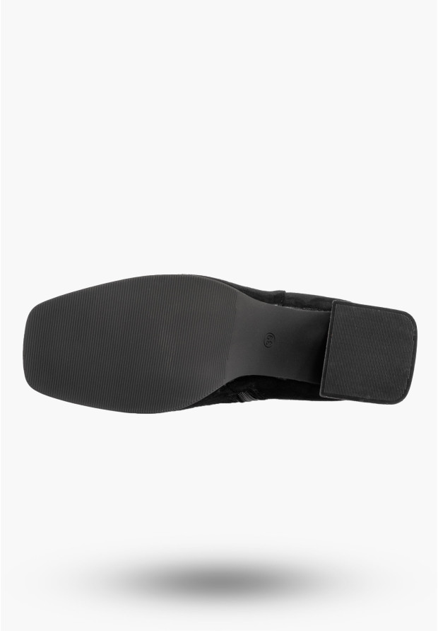 Kozaki Damskie Przed Kolano Buty Ocieplane Na Zamek Zimowe Czarne Potocki 23-12254BK