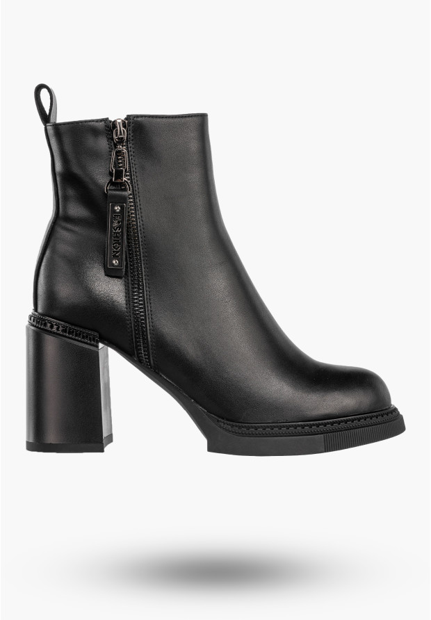 Botki Damskie Skórzane Buty Na Słupku Zimowe Ocieplane Czarne Filippo DBT6641/24BK