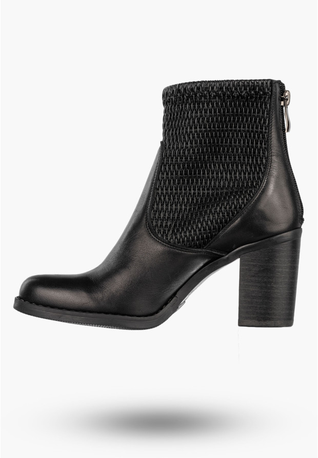 Botki Damskie Skórzane Buty Na Słupku Modne Na Zimę Czarne Darex B-137/3