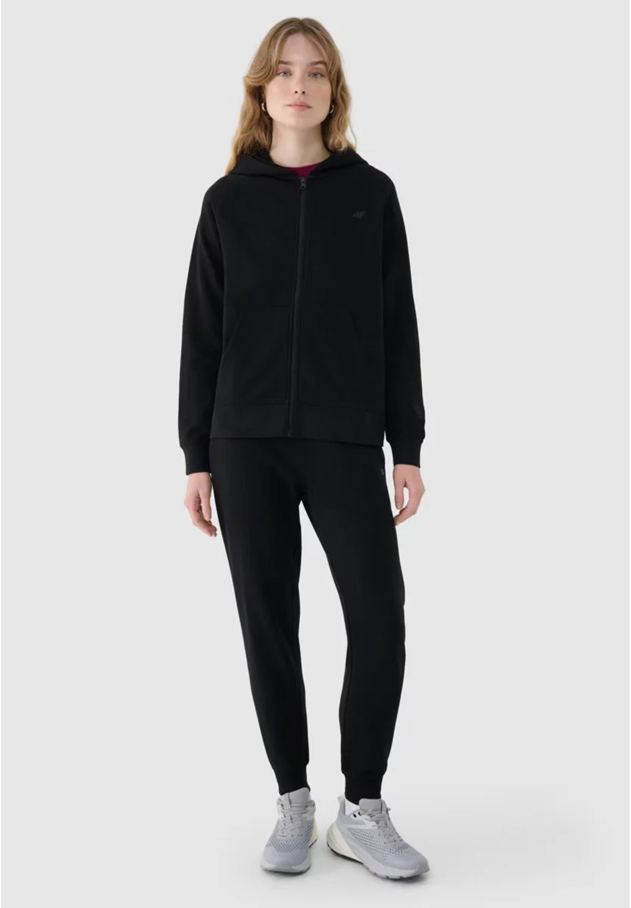 Bluza Damska 4F Dresowa Sportowa Rozpinana Czarna 4FWMM00TSWSF1763