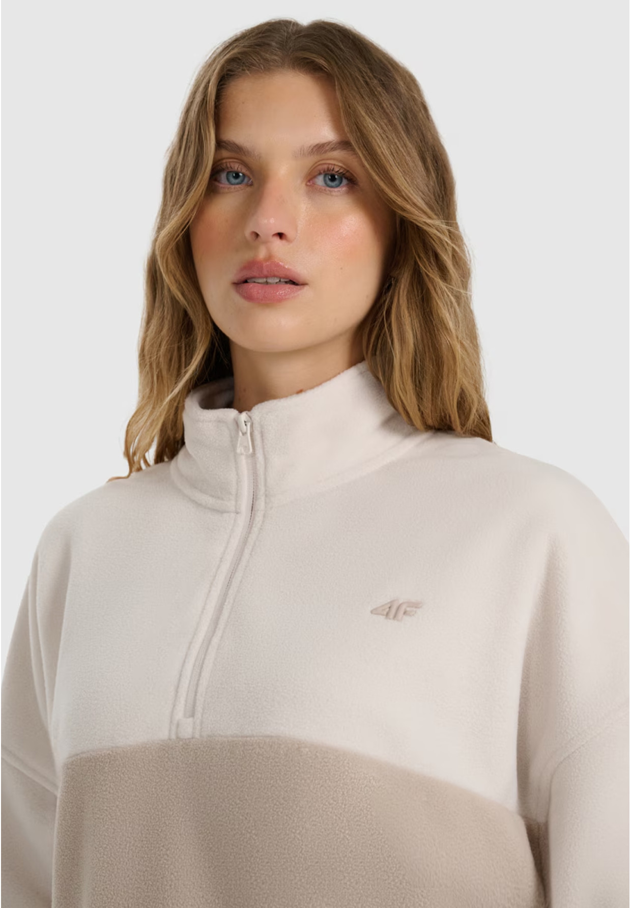 Polar Damski 4F Bluza Ze Stójką Regular Beżowy 4FWAW25TFLEF421