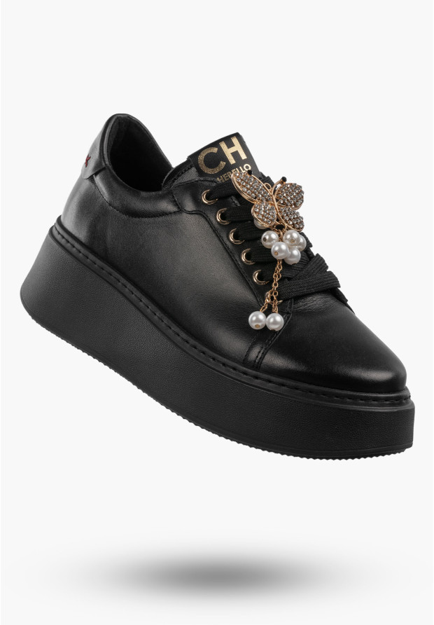 Skórzane sneakersy damskie CheBello z motylem