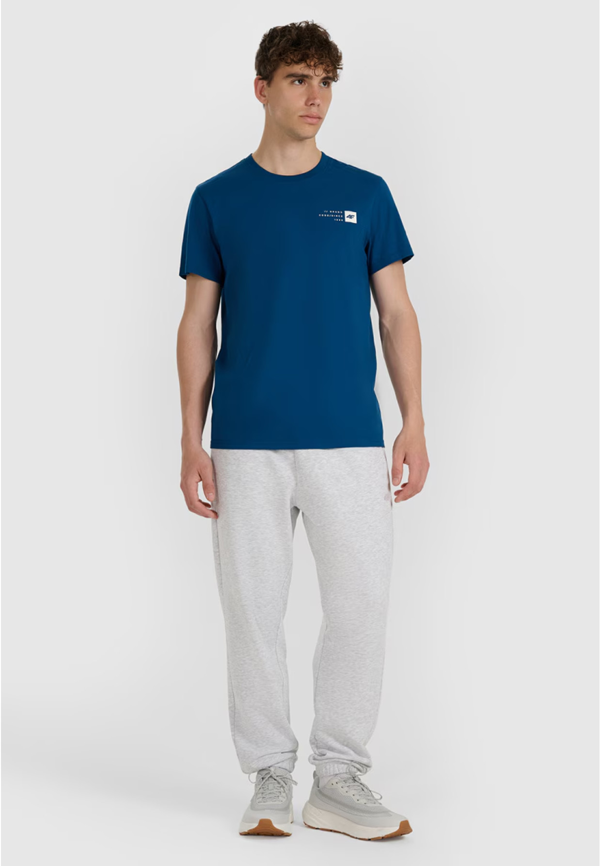 Koszulka Męska 4F T-shirt Z Nadrukiem Regular Granatowa 4FWAW25TTSHM3131