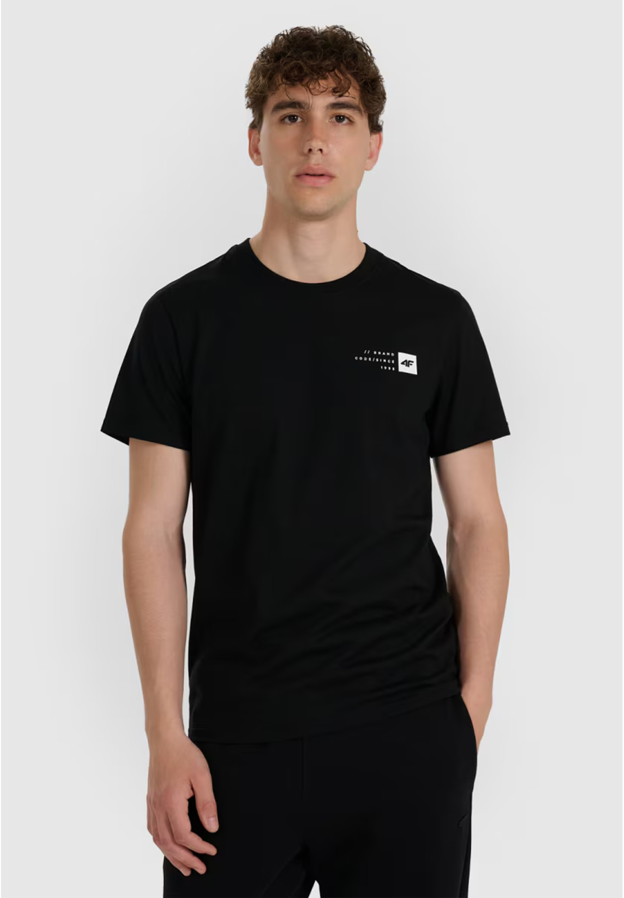 Koszulka Męska 4F T-shirt Z Nadrukiem Regular Czarna 4FWAW25TTSHM3131