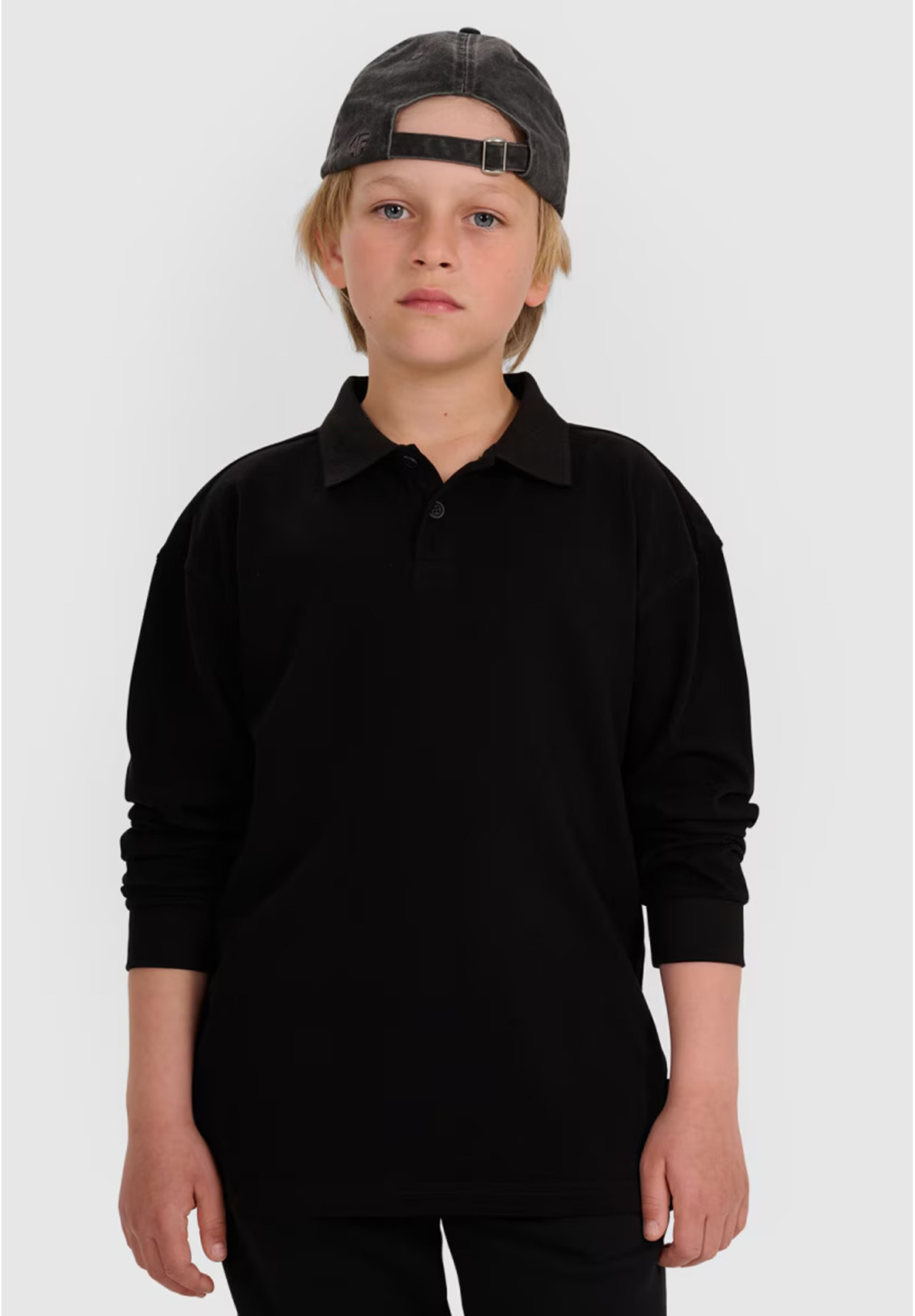 Longsleeve Chłopięcy 4F Regular Bluzka z kołnierzykiem Czarna 4FJWAW25TLONM483