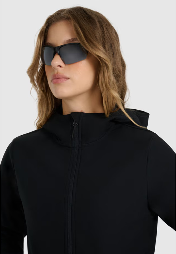 Kurtka Damska 4F Softshell Sportowa Z Kapturem Przejściowa Czarna 4FWAW25TSOFF359