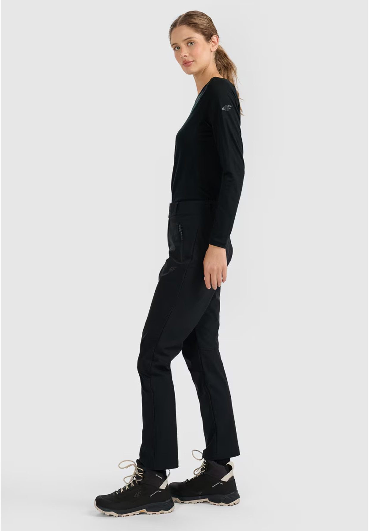 Spodnie Trekkingowe Damskie 4F SoftShell z membraną Czarne 4FWAW25TFTRF0988