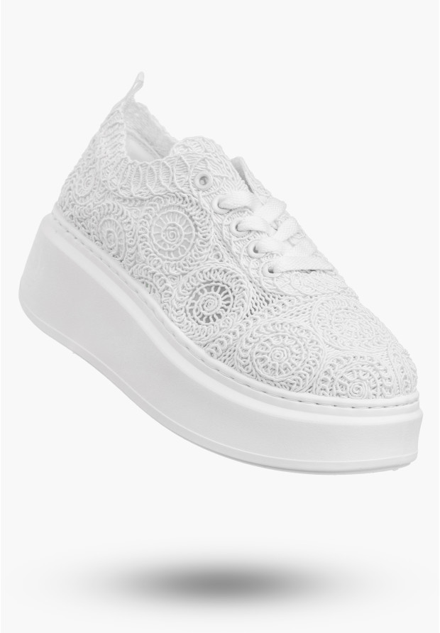 Białe sneakersy damskie na platformie