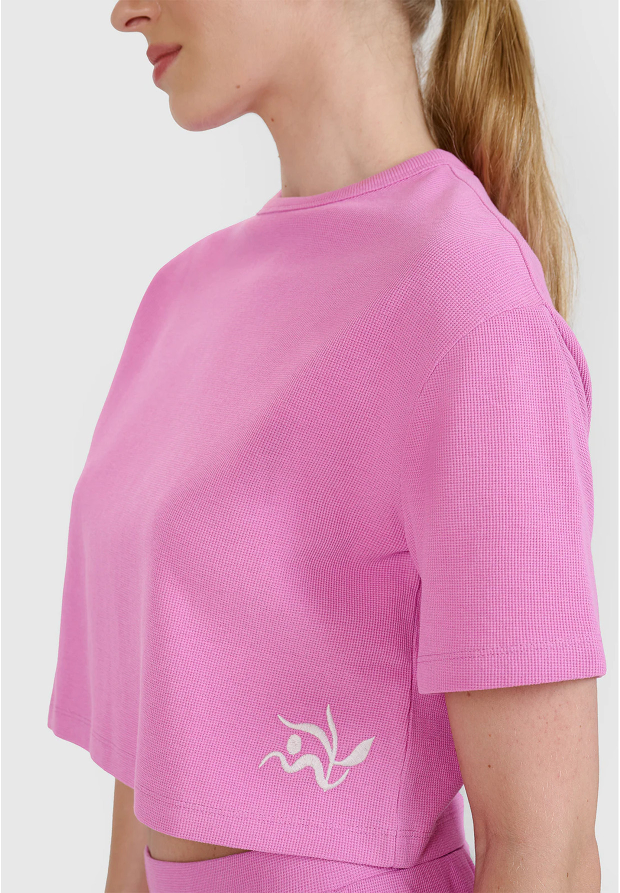 T-shirt Damski 4F Crop-top Koszulka z waflowej dzianiny Różowa Crop-top 4FWSS25TTSHF1977