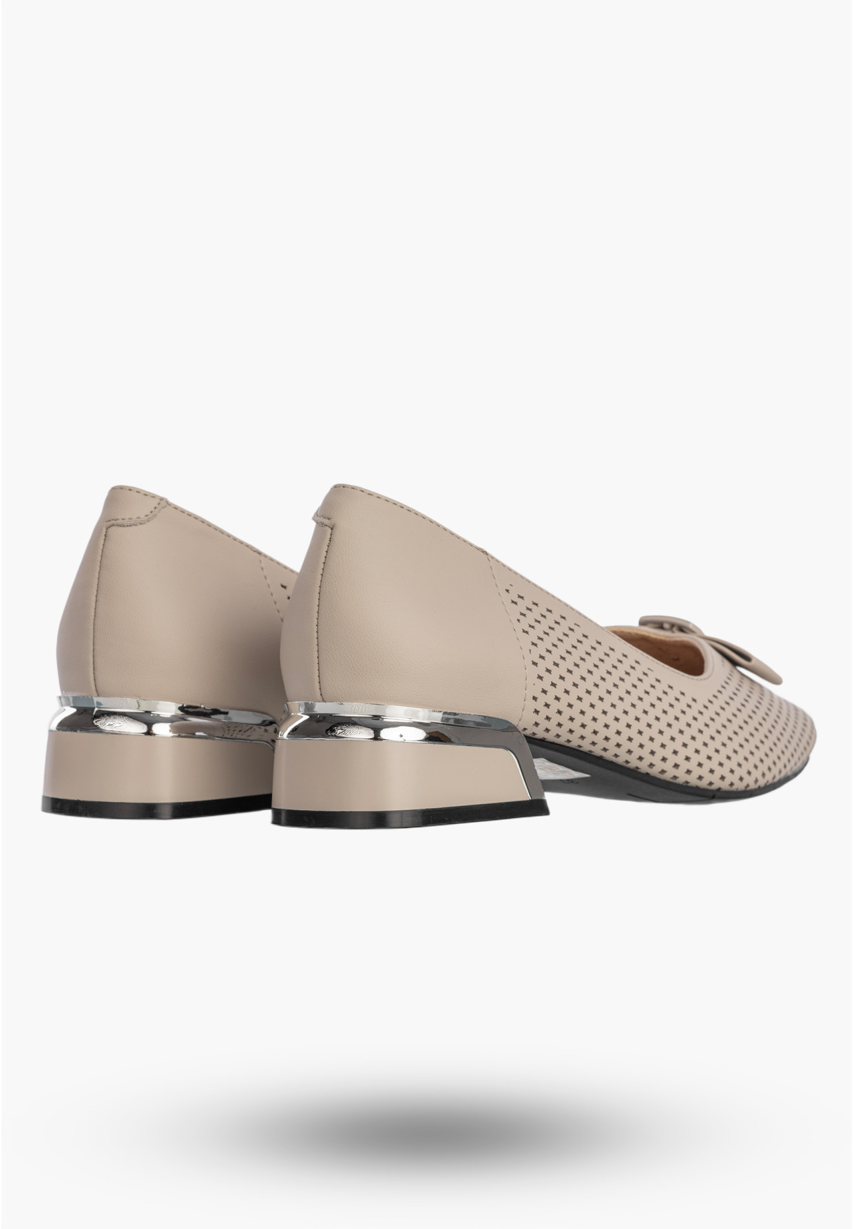 Czółenka Damskie Skórzane Buty Na Klocku Niskie Beżowe Filippo DP7713/26