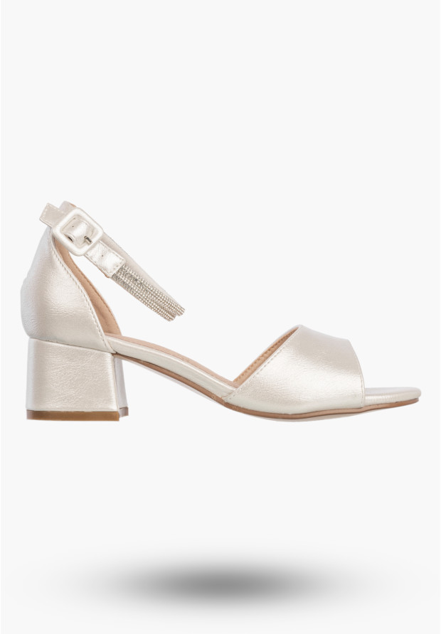Sandały Dziewczęce Ekoskóra Buty Na Obcasie Eleganckie Perłowe Potocki 26-42326