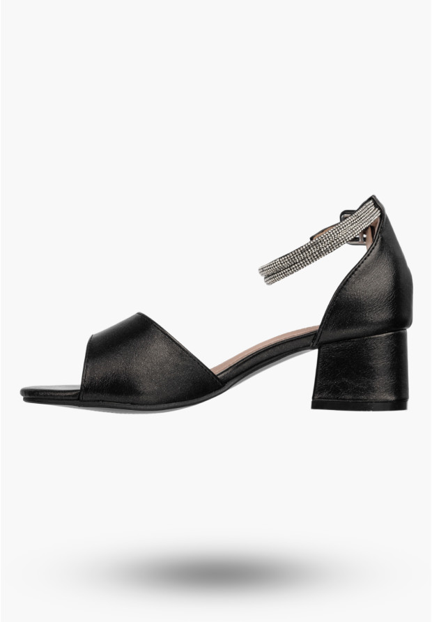 Sandały Dziewczęce Ekoskóra Buty Na Obcasie Eleganckie Czarne Potocki 26-42326